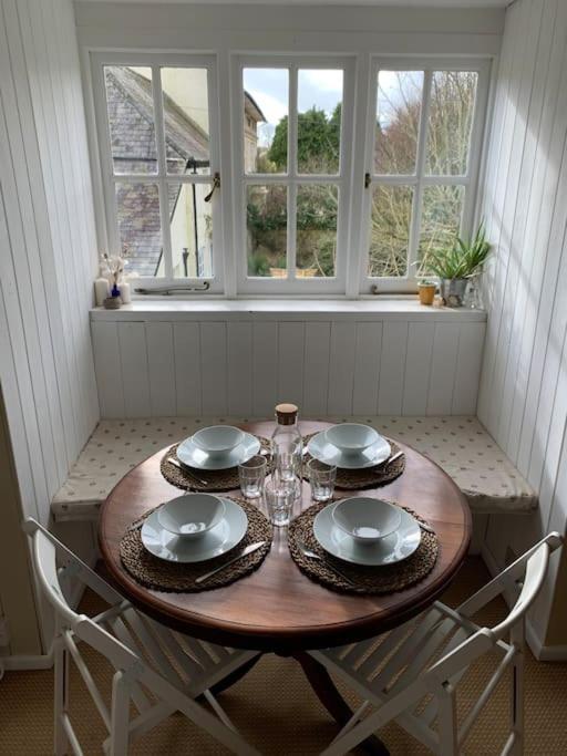 Trinity Annexe An Adorable First Floor Light And Lofty Space Within An Aonb Godmanstone Eksteriør billede